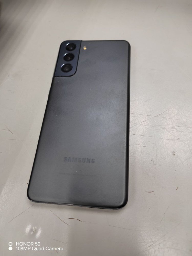 Смартфон Samsung S21