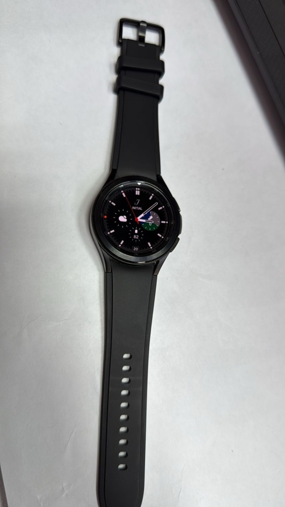 Смарт-часы Samsung Watch 4