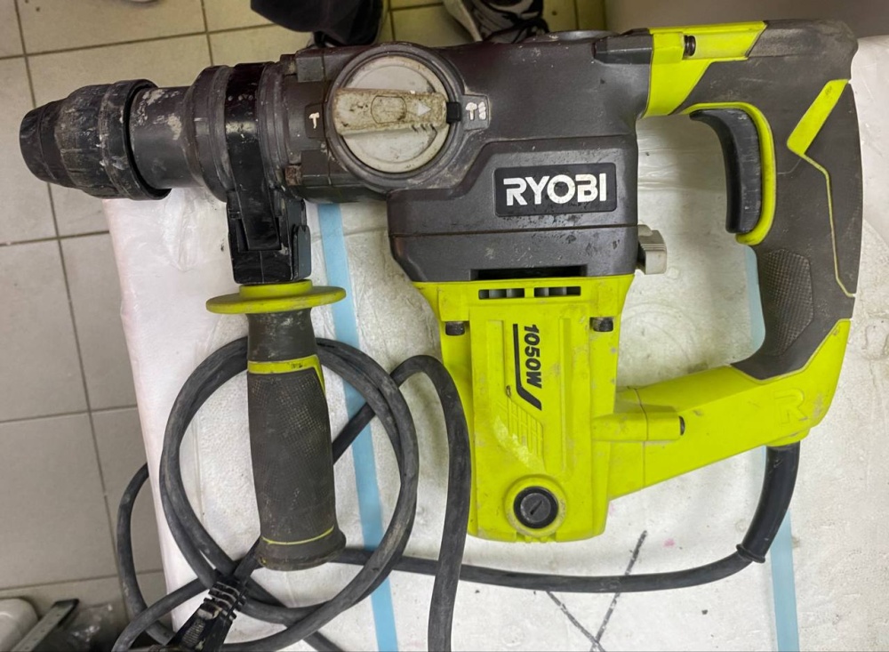 Перфоратор RYOBI RSDS 1050