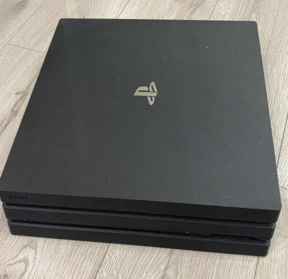 Игровая приставка Sony PlayStation 4 PRO